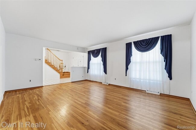 Photo - 26439 Cecile St