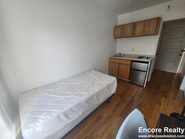Photo - 1061 Beacon St Unit 15