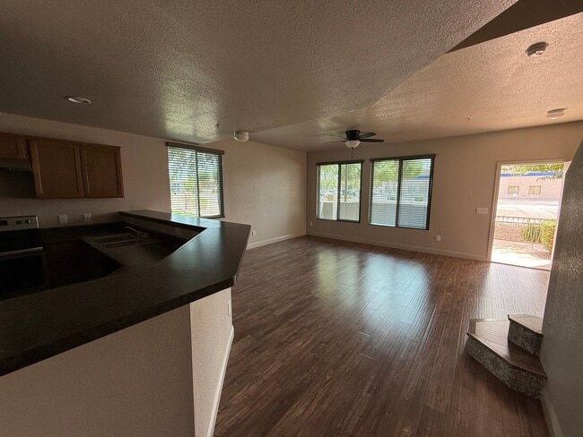 Photo - Luxury End Unit in El Dorado Condo for Rent