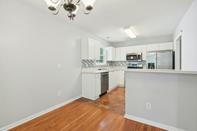 Photo - Cherokee Court Apartments