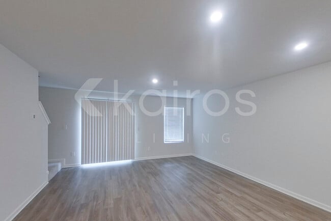 371 Ironwood Ct