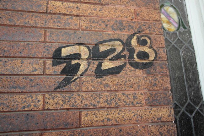 Photo - 328 E 33rd St