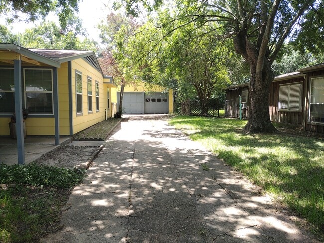 Photo - 1013 17th Ave N