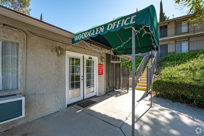 Leasing Office Entrance