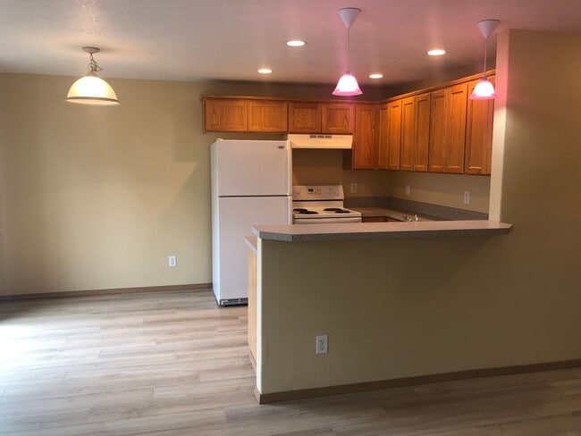 Photo - Three Bedroom Duplex in South Salem Unit 5787