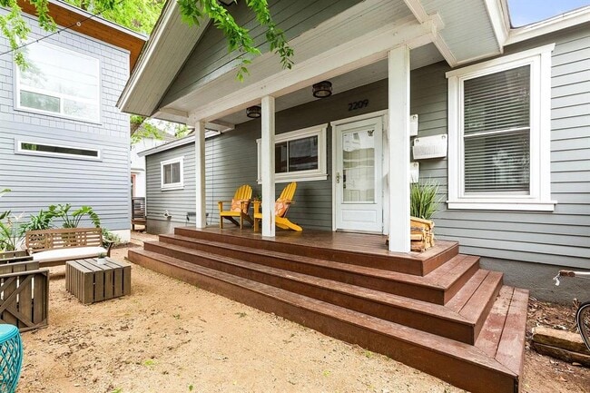 Building Photo - 2209 Garden St Rental