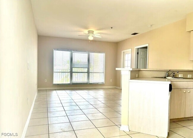 Photo - 909 SW 47th Terrace Unit 201