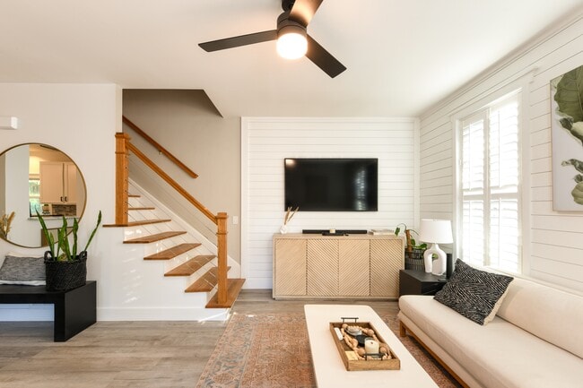 Building Photo - 886 Sedge Ct Rental