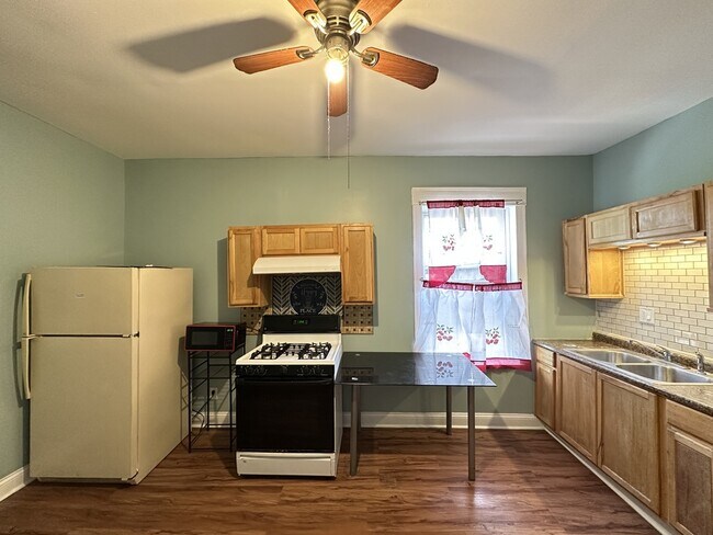 3336 W Chicago Ave Unit F2