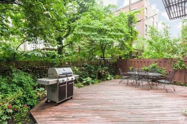 Building Photo - 807 Washington St Unit 4S Rental