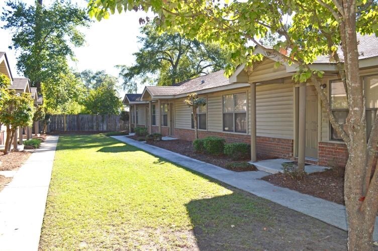 Liberty Place - Liberty Place Apartments
