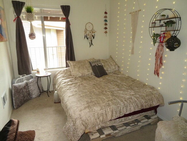 Dormitorio principal - 1200 S Riordan Ranch St Unidad University Meadows #72