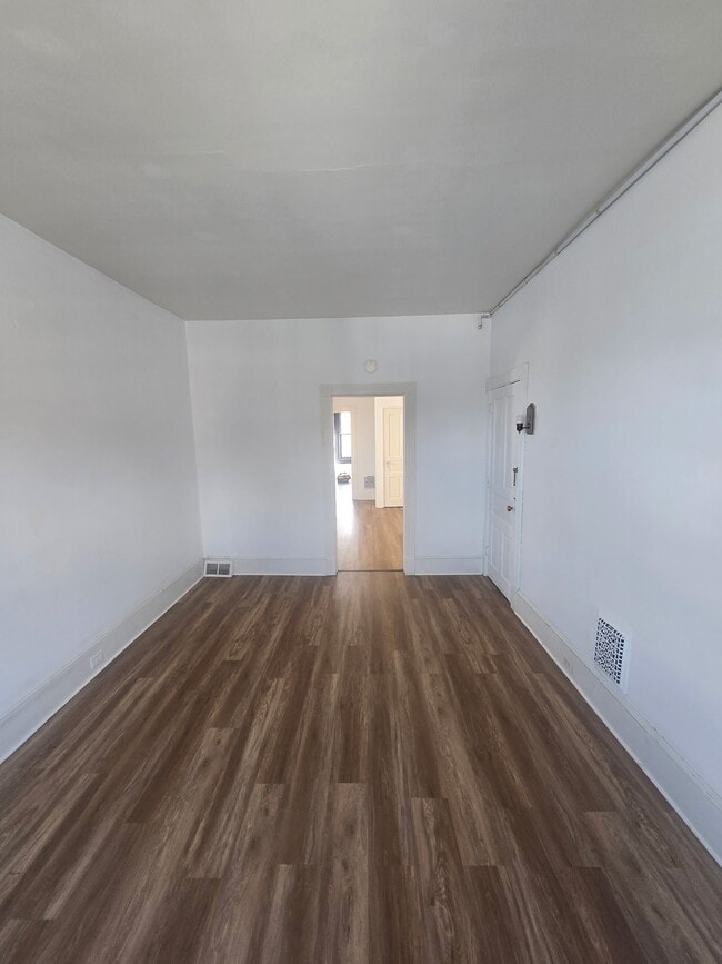 Photo - 1108 Broadway Unit Apt 2