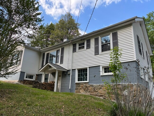 Photo - 16 Miracle Dr