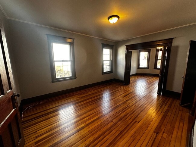 Building Photo - 60 McElwain Ave Unit 1