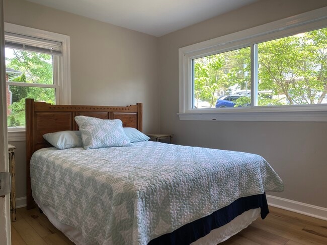 Photo - 1122 Forest Hills Ave Unit A