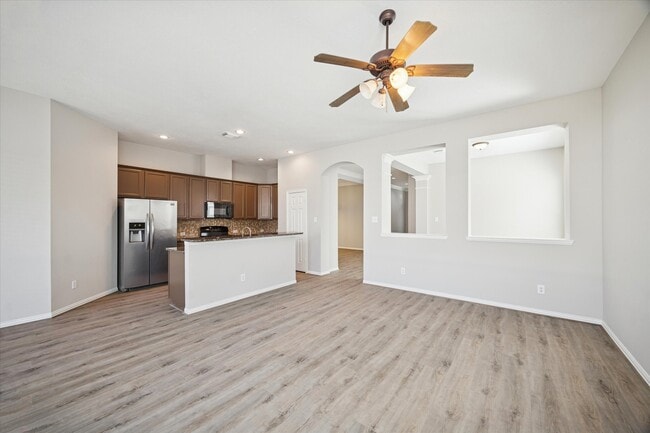 Photo - 2915 Crescent Oaks Park Ln