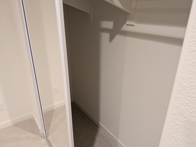 Photo - 2524 Elderberry Ln