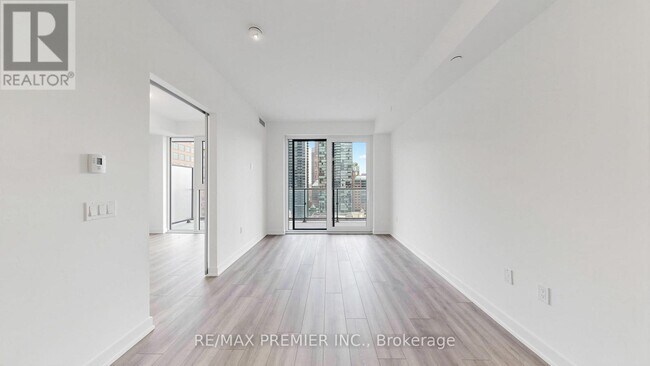 Photo - 634 Church St Unit 1407