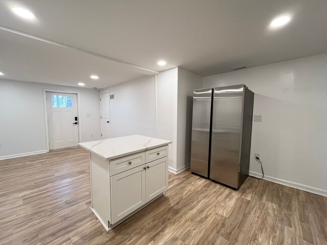 Photo - Modern 2BD, 2BA with 3rd Bonus Room Near Downtown Durham with Assigned Off-Street Parking and Bac... Unit B