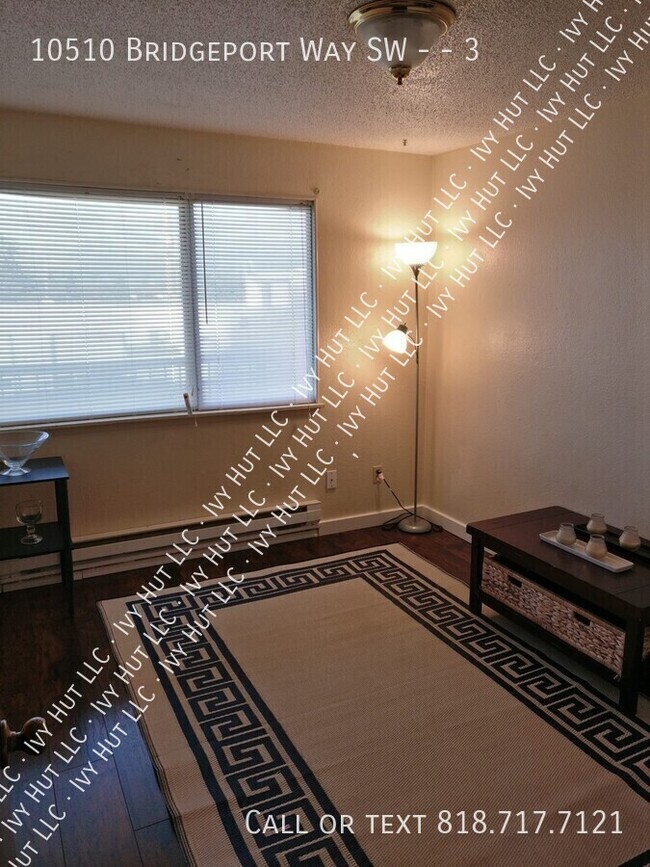 Photo - 10510 Bridgeport Way SW Unidad 3