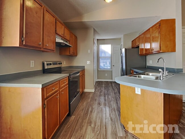 Photo - 120 Huntwood Trail