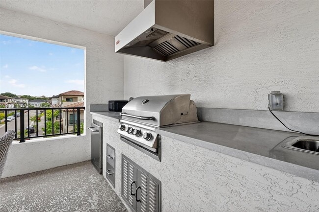 Photo - 4740 NW 84th Ave