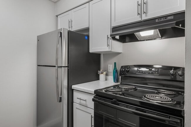 Photo - Hillcrest Place Apartments