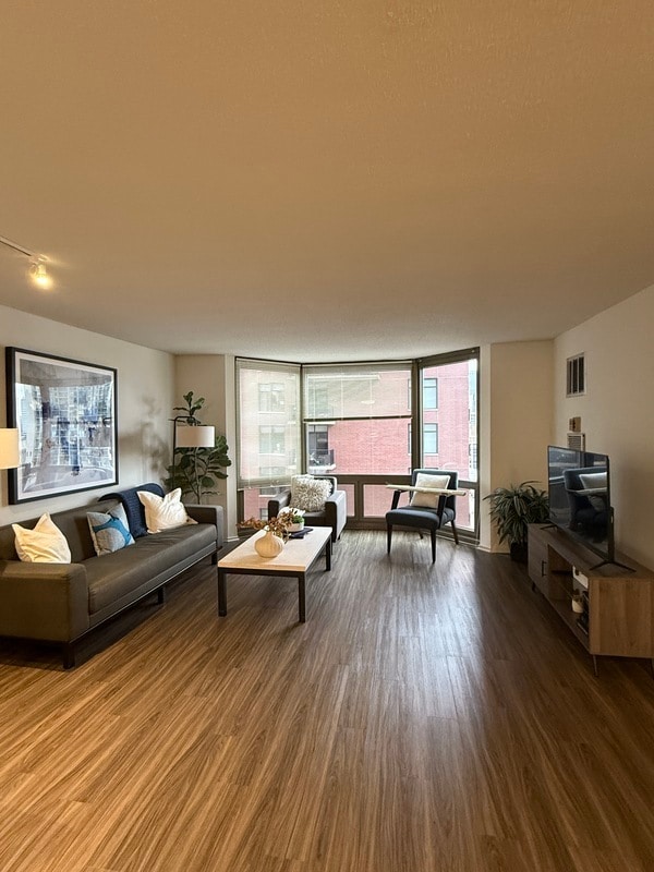 Photo - 1125 N Dearborn St Unidad 19