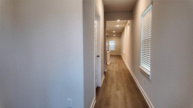 Photo - 8519 Blueberry Ash St