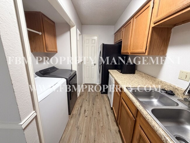 221 Highland Ave Unit A