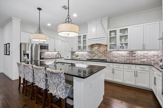 Photo - 13624 Walsh Ave