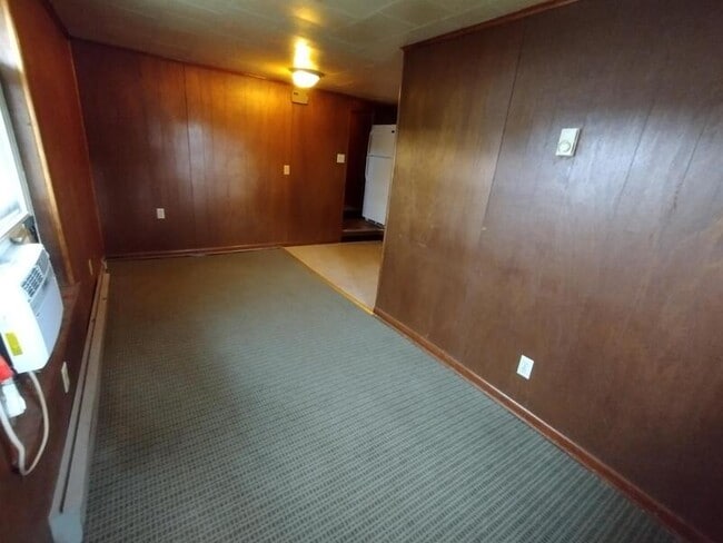 Photo - 126 4th St SW