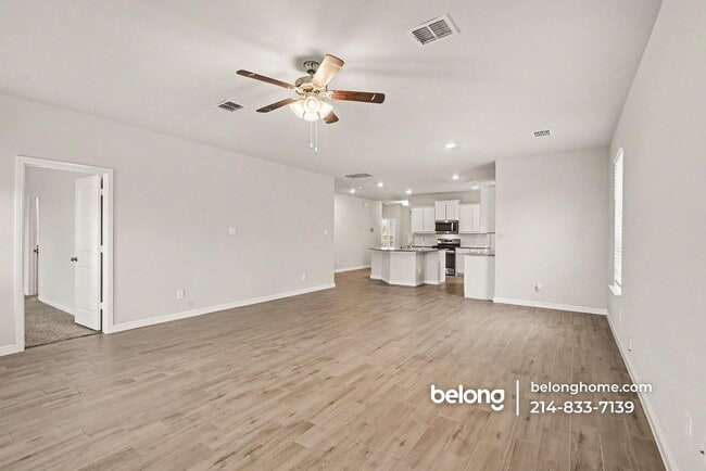 Photo - 209 Bay Mdws Ln