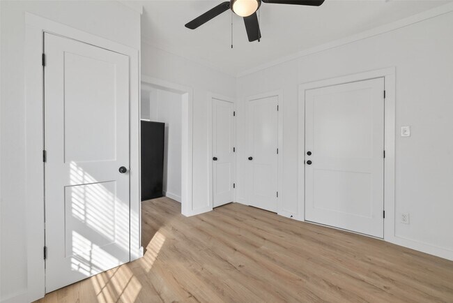 Photo - 2202 Hutchins St Unit C