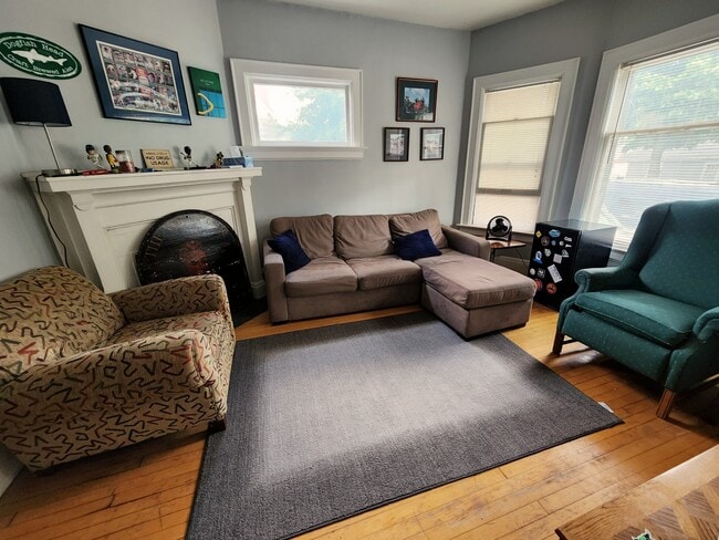 Photo - 2206 E Locust St