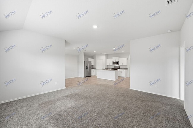 Photo - 537 Bronze Cir W