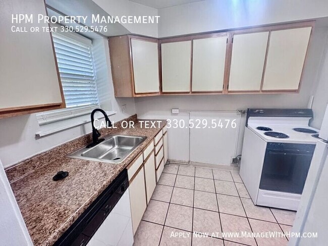 Photo - 20855 Chagrin Blvd Unit CH-55-1