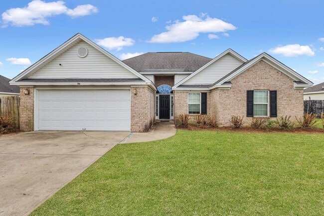 AVAILABLE JUNE 2025 (PETS PERMITTED) - AVAILABLE JUNE 2025 (PETS PERMITTED) House