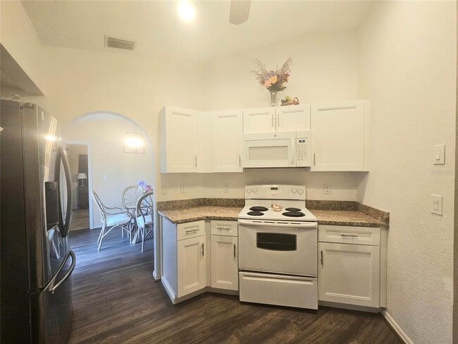 Photo - 1011 Tropical Ave NW