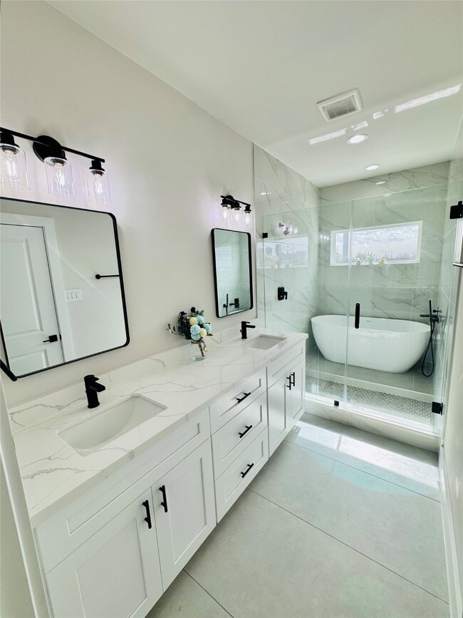 Photo - 9362 Starfire Ln