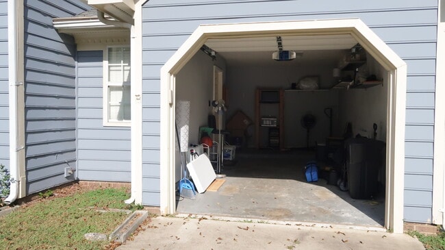 Photo - 3811 Armitage Dr