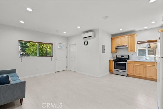 Photo - 7815 Allott Ave