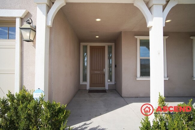 Photo - Beautiful 4-Bedroom Located In Highgate Co...
