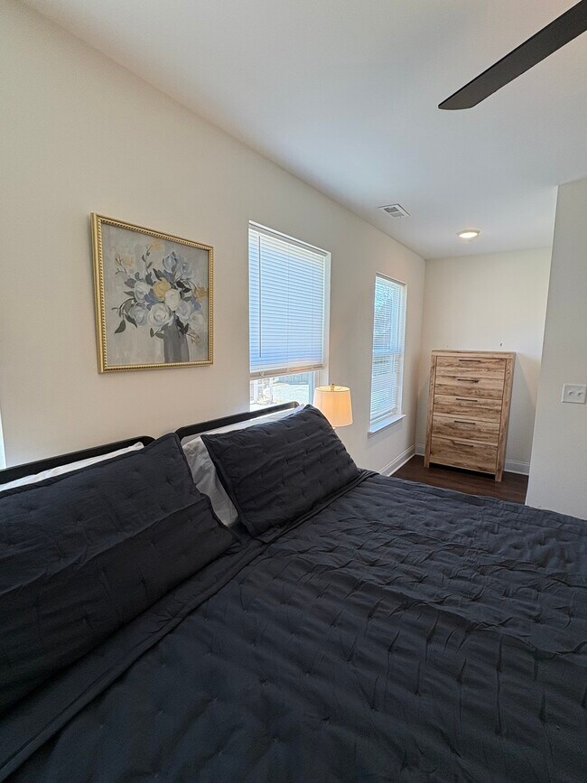 Photo - 5538 Stream Ln