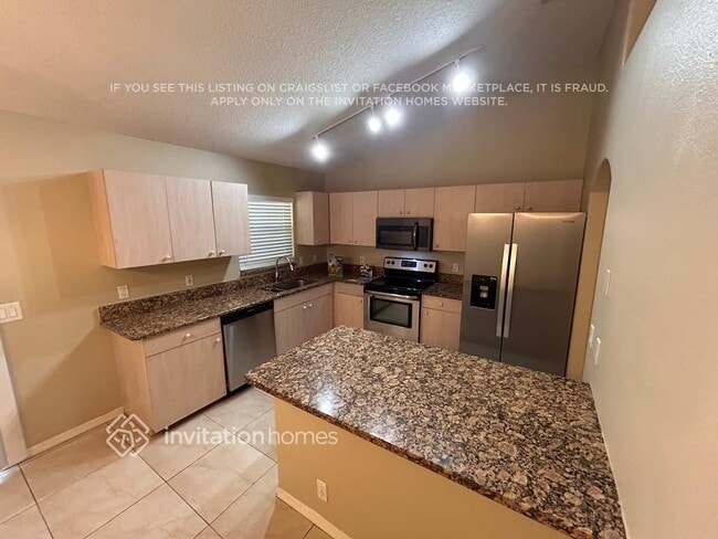 Photo - 7348 Linden Ln