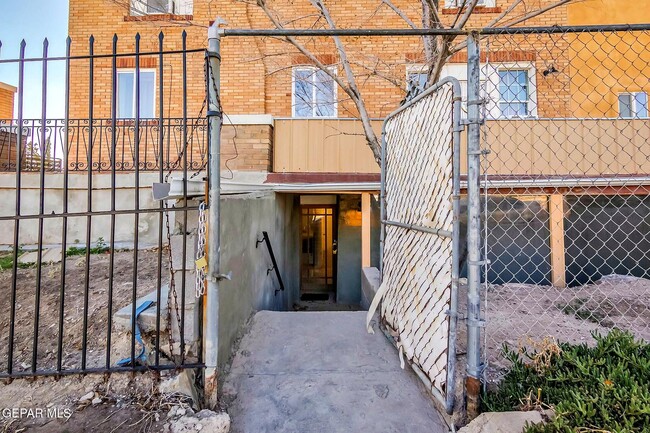 Photo - 619 E Nevada Ave Unidad 4