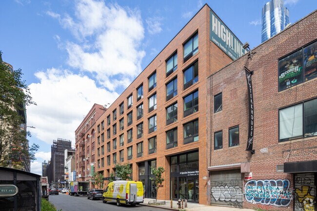 Photo - Highline 537 Apartments
