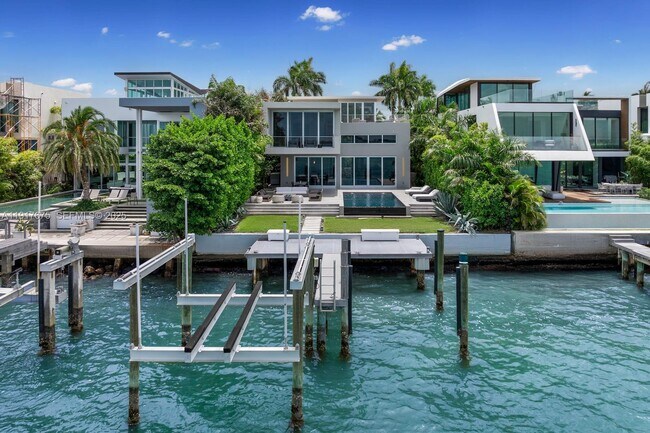 Photo - 1379 N Venetian Way