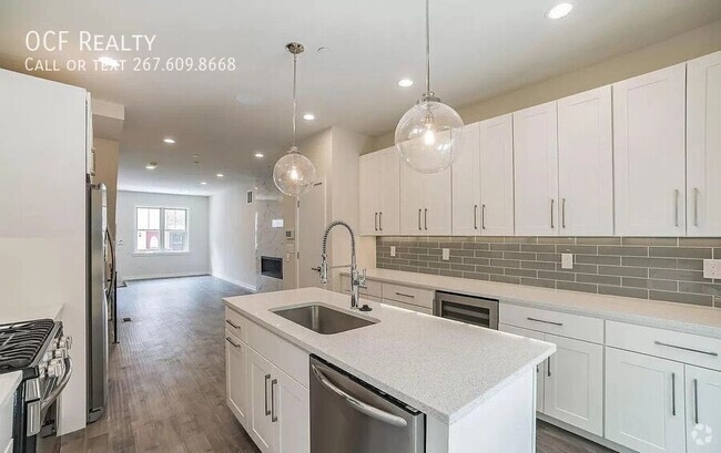 Building Photo - 1439 S Taylor St Rental